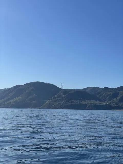 Lo Stretto di Messina dalla barca