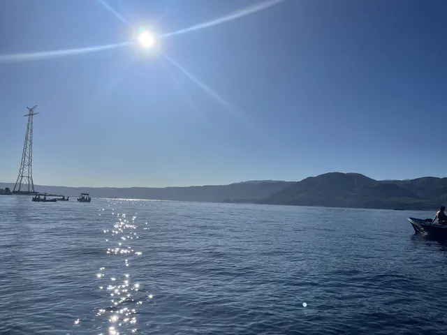 Lo Stretto di Messina dalla barca